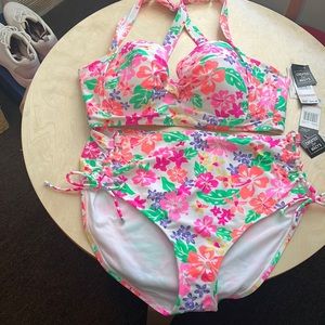 California Waves Two Piece Swimsuit Brand New Tags Size 20/22